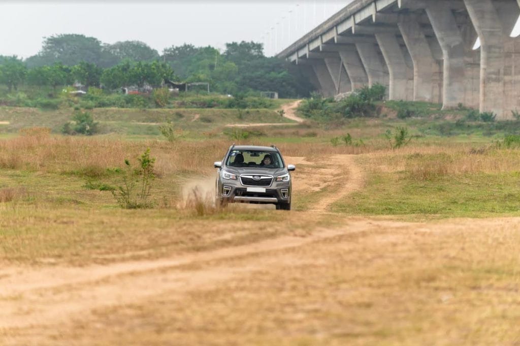 subaru-forester-can-bang-trong-van-hanh